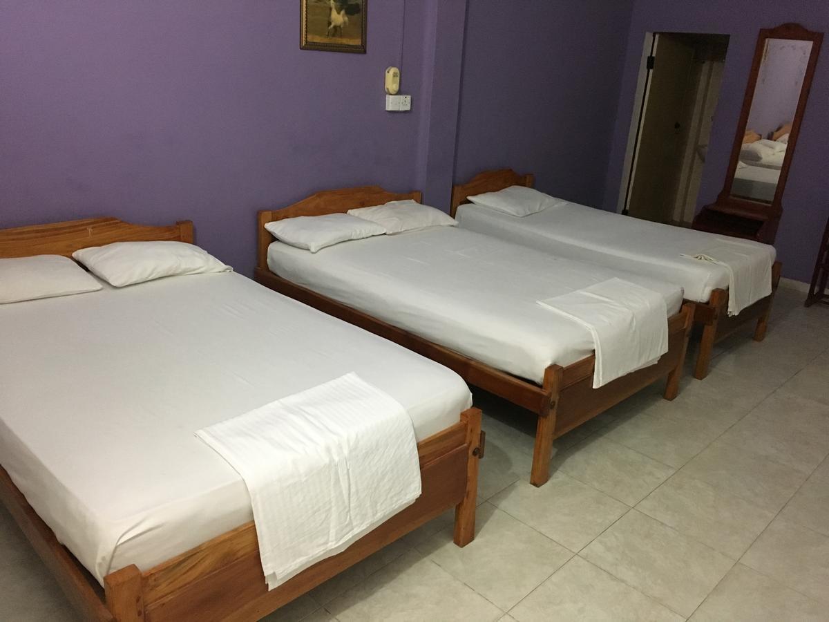 Gnaanams Hotel And Restaurant Τζάφνα Εξωτερικό φωτογραφία